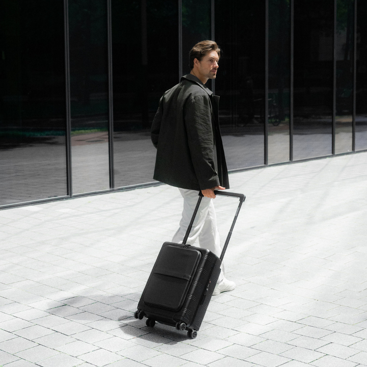 NEXT (Carry-On)